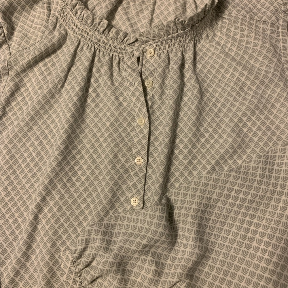 Loft dress blouse in gray and white!